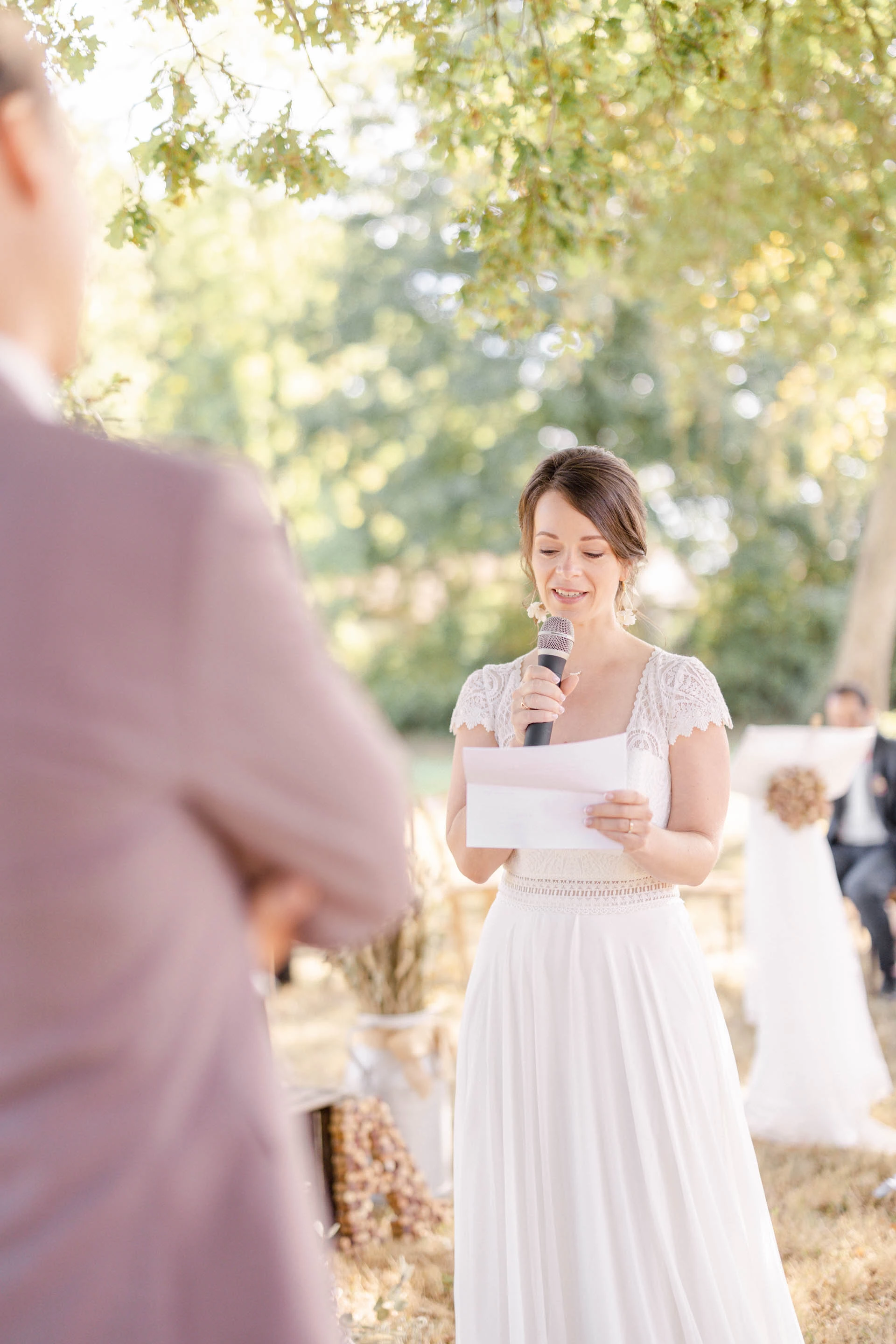 robe événement mariage beige gris